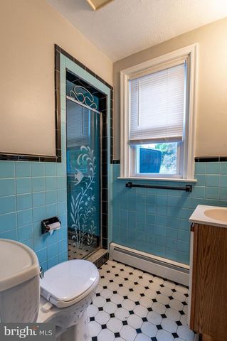 1569 COUNTY LINE RD, Bryn Mawr, PA 19010