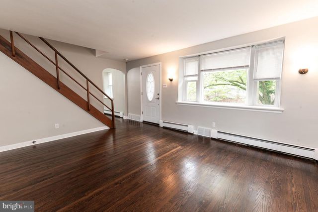 1569 COUNTY LINE RD, Bryn Mawr, PA 19010