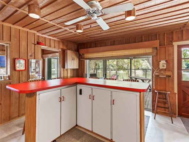 10518 SW 64TH AVENUE, Bushnell, FL 33513