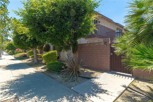2231 Santa Fe 13, Long Beach, CA 90810