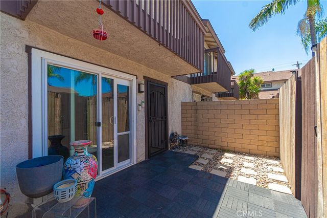 2231 Santa Fe 13, Long Beach, CA 90810