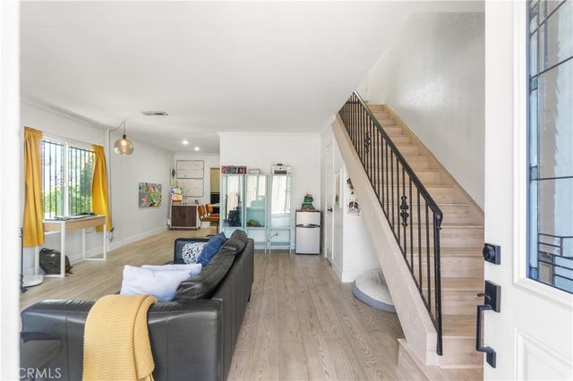 2231 Santa Fe 13, Long Beach, CA 90810