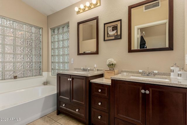 7218 E MONTE Avenue, Mesa, AZ 85209