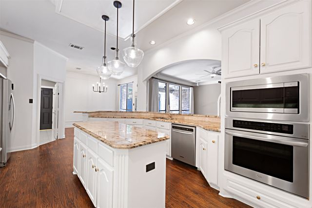 3406 Oakleaf Lane, Richardson, TX 75082