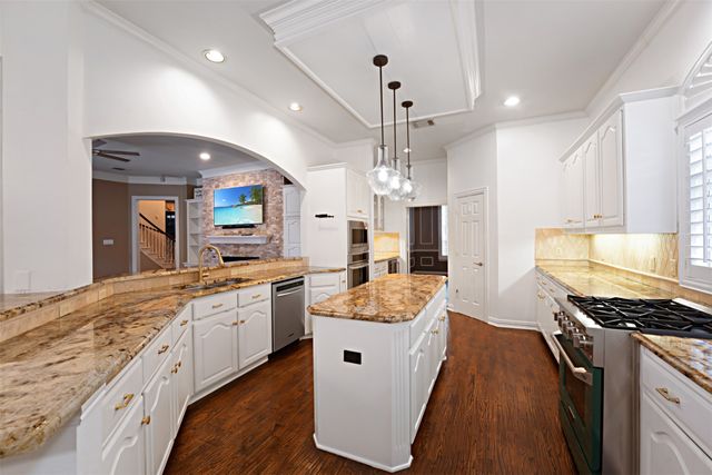 3406 Oakleaf Lane, Richardson, TX 75082