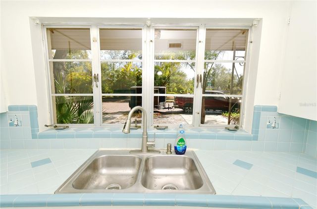 5435 5TH AVENUE S, St Petersburg, FL 33707