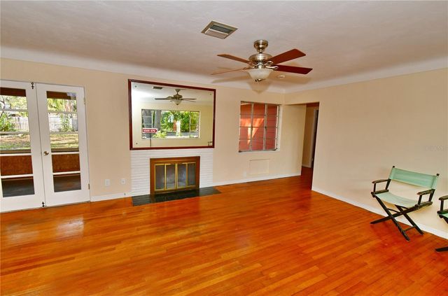 5435 5TH AVENUE S, St Petersburg, FL 33707