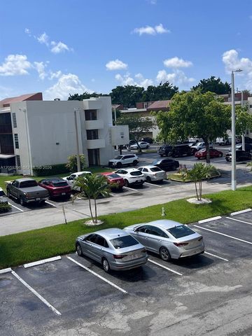 8870 Fontainebleau Blvd 309, Miami, FL 33172