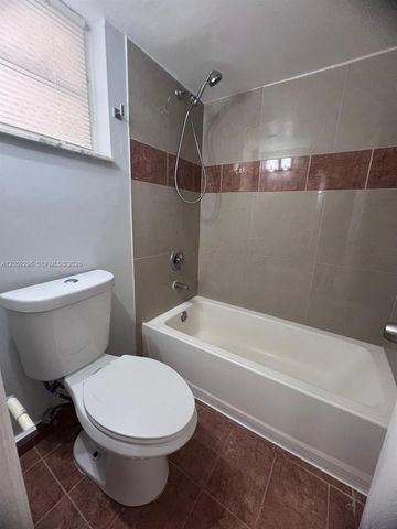 8870 Fontainebleau Blvd 309, Miami, FL 33172