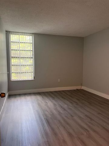 8870 Fontainebleau Blvd 309, Miami, FL 33172