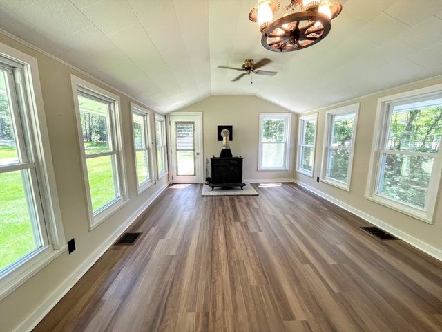 201 Fire Road, 16, Lunenburg, MA 01462