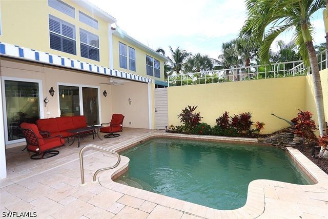 1080 5th ST S 1080, Naples, FL 34102