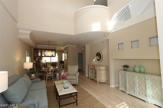 1080 5th ST S 1080, Naples, FL 34102