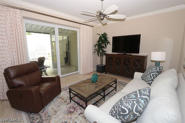 1080 5th ST S 1080, Naples, FL 34102