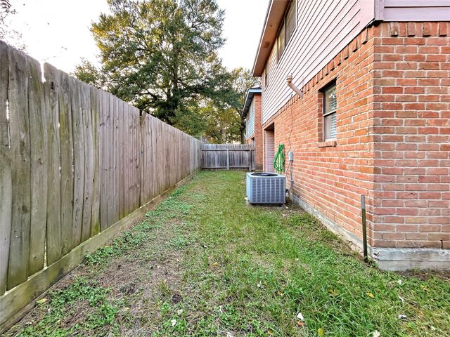 1111 Baker Drive, Tomball, TX 77375