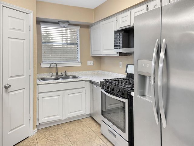 1111 Baker Drive, Tomball, TX 77375