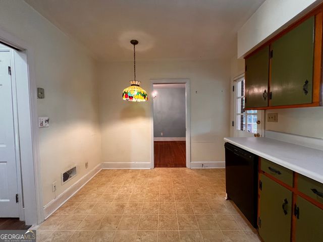 606 Brookwood Drive, Thomaston, GA 30286