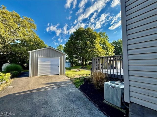 281 Sexton Street, Struthers, OH 44471