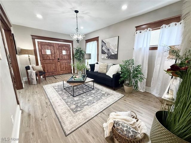 281 Sexton Street, Struthers, OH 44471