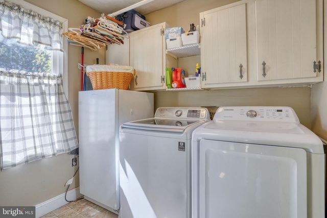 562 RAILROAD AVE, Townsend, DE 19734