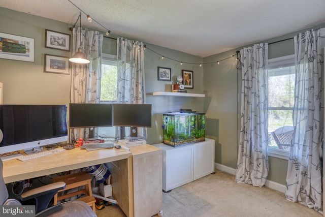 562 RAILROAD AVE, Townsend, DE 19734