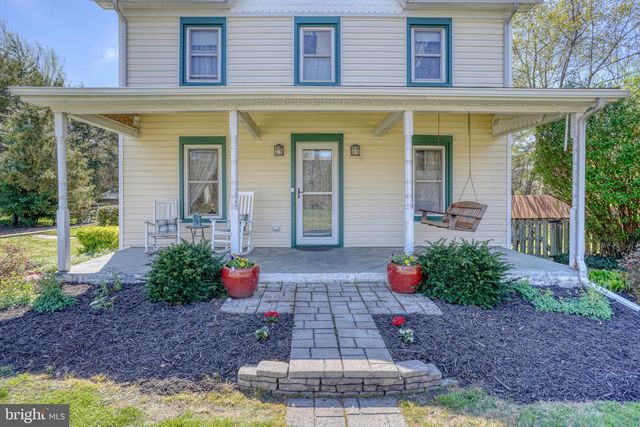 562 RAILROAD AVE, Townsend, DE 19734