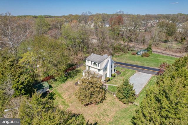 562 RAILROAD AVE, Townsend, DE 19734