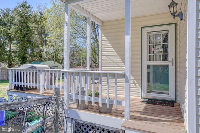 562 RAILROAD AVE, Townsend, DE 19734