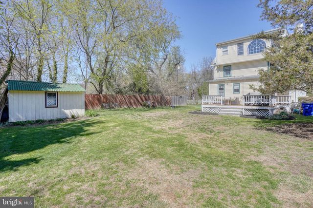 562 RAILROAD AVE, Townsend, DE 19734