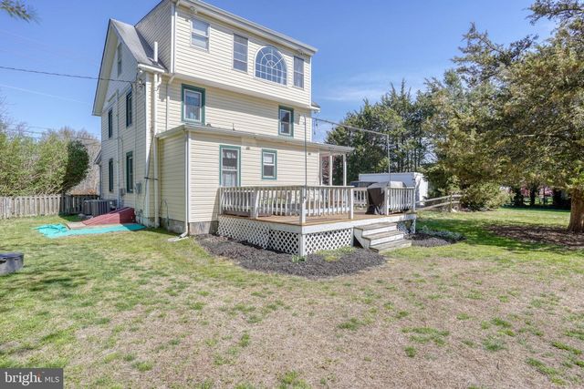 562 RAILROAD AVE, Townsend, DE 19734