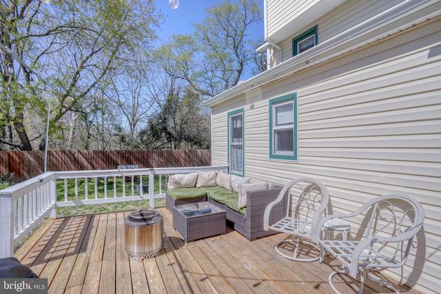 562 RAILROAD AVE, Townsend, DE 19734