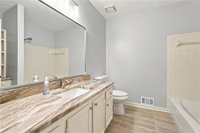 2806 Brookwest Drive SW, Marietta, GA 30064
