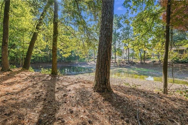 2806 Brookwest Drive SW, Marietta, GA 30064