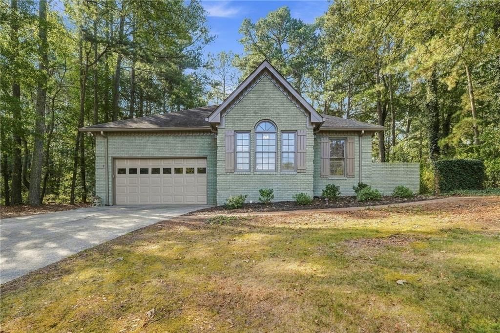 2806 Brookwest Drive SW, Marietta, GA 30064