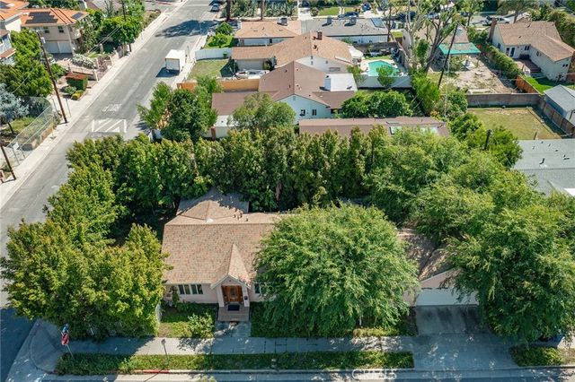 21904 Galvez, Woodland Hills, CA 91364