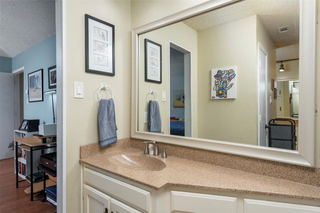 5917 Pleasant Hill Drive, Arlington, TX 76016