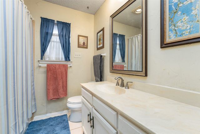 5917 Pleasant Hill Drive, Arlington, TX 76016