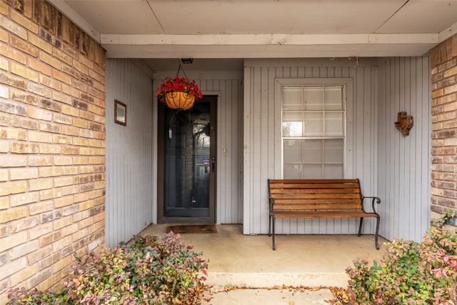 5917 Pleasant Hill Drive, Arlington, TX 76016