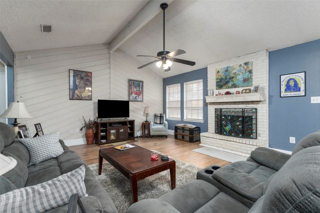 5917 Pleasant Hill Drive, Arlington, TX 76016