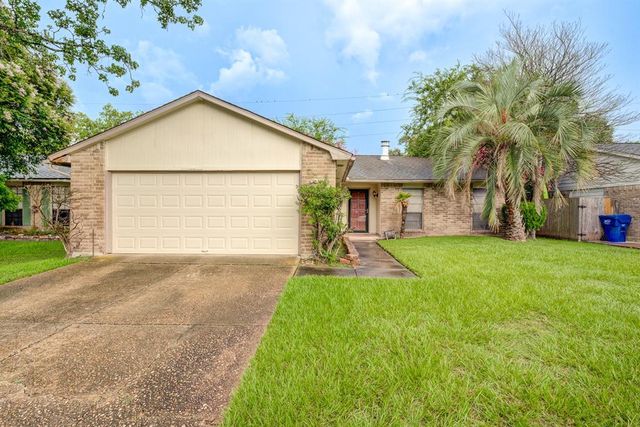 6802 Loch Langham Drive, Houston, TX 77084