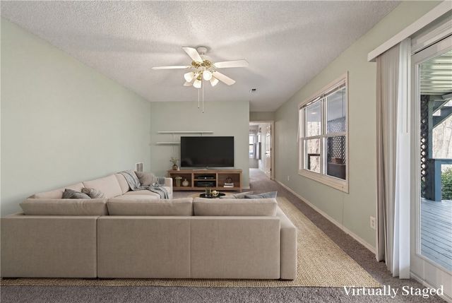 6 Wards Lane, Bella Vista, AR 72715