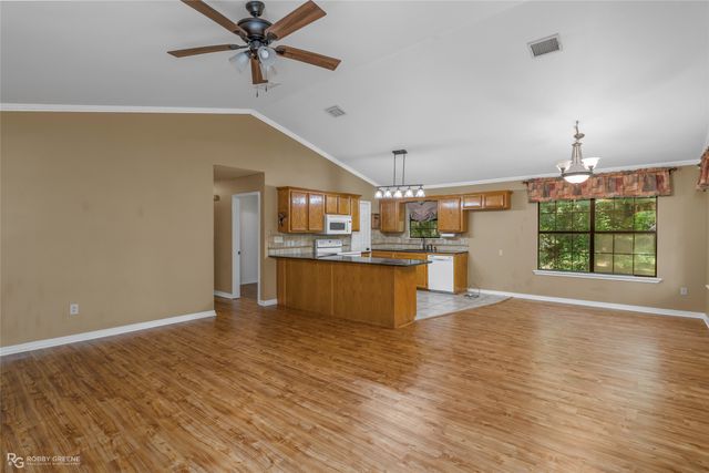183 Lakefront Road, Haughton, LA 71037