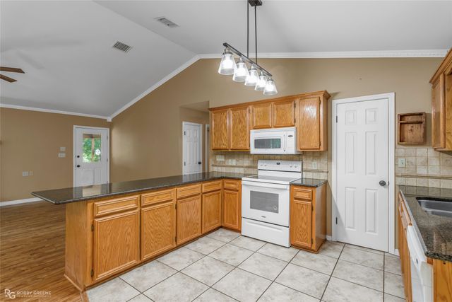 183 Lakefront Road, Haughton, LA 71037