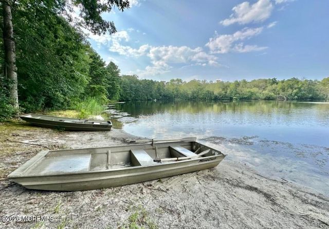 1057A Buckingham Drive, Manchester, NJ 08759