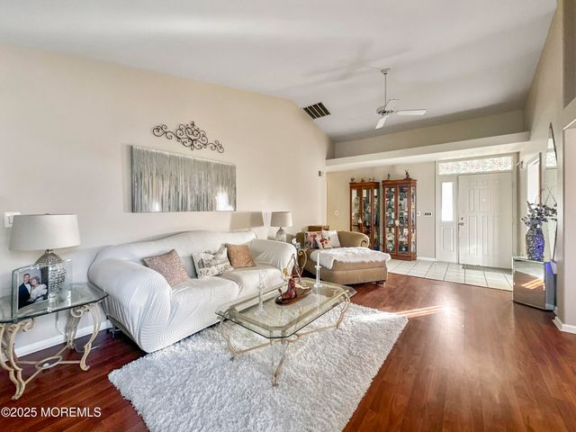 1057A Buckingham Drive, Manchester, NJ 08759