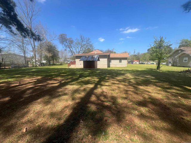 402 Mercer st Street, Horatio, AR 71842