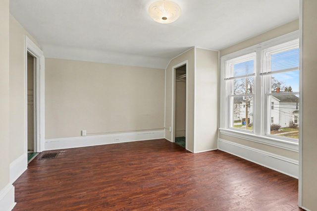 154 Carrier Street Ne, City Of Grand Rapids, MI 49505