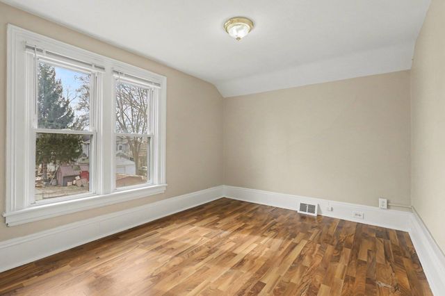 154 Carrier Street Ne, City Of Grand Rapids, MI 49505