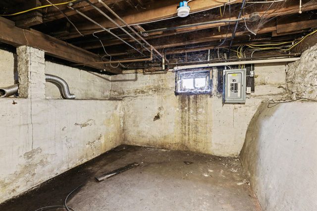 154 Carrier Street Ne, City Of Grand Rapids, MI 49505