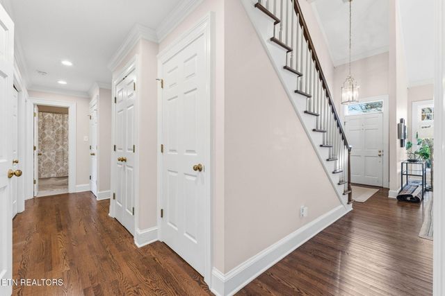 916 Highland Point Drive, Knoxville, TN 37919